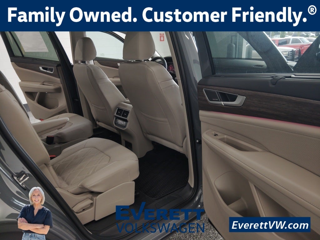 2026 Volkswagen Atlas 2.0T SEL Premium R-Line