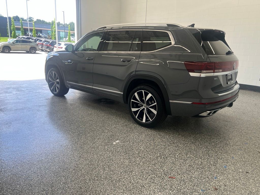 2026 Volkswagen Atlas 2.0T SEL Premium R-Line