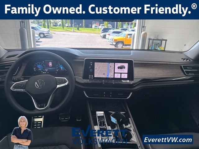 2026 Volkswagen Atlas 2.0T SEL Premium R-Line