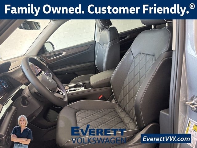 2026 Volkswagen Atlas 2.0T SEL Premium R-Line