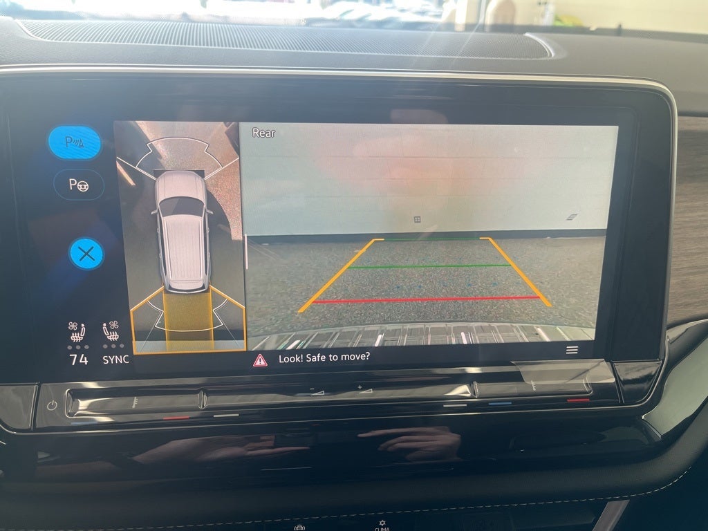 2026 Volkswagen Atlas 2.0T SEL Premium R-Line