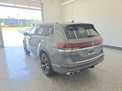 2026 Volkswagen Atlas 2.0T SEL Premium R-Line