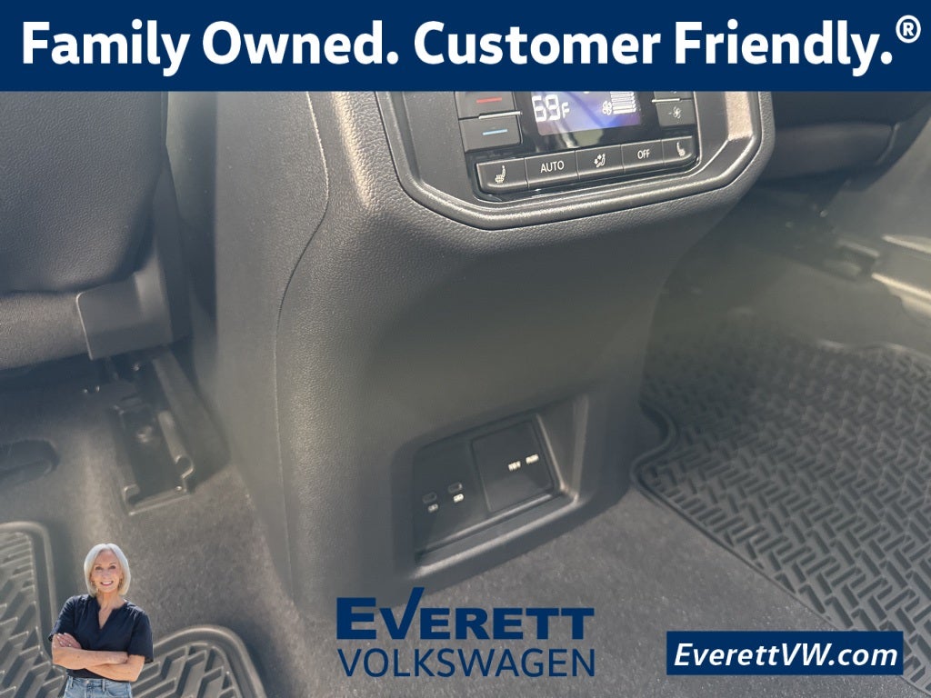 2026 Volkswagen Atlas 2.0T SEL Premium R-Line