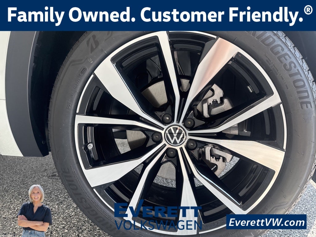 2026 Volkswagen Atlas 2.0T SEL Premium R-Line