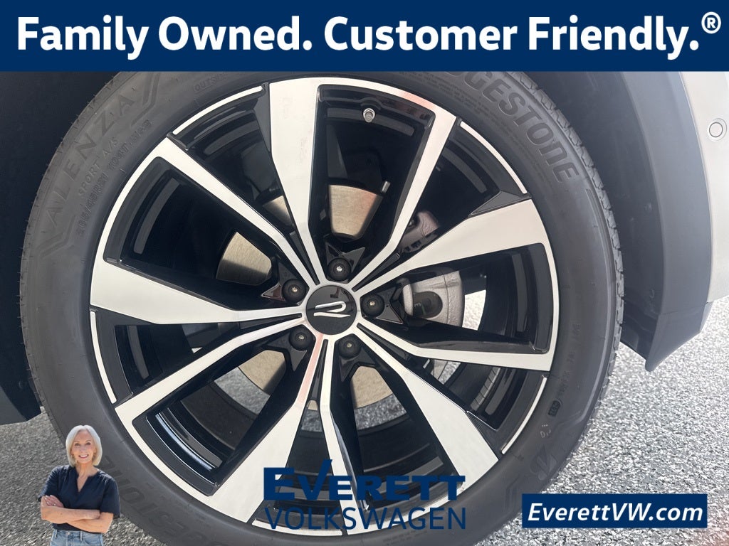 2026 Volkswagen Atlas 2.0T SEL Premium R-Line