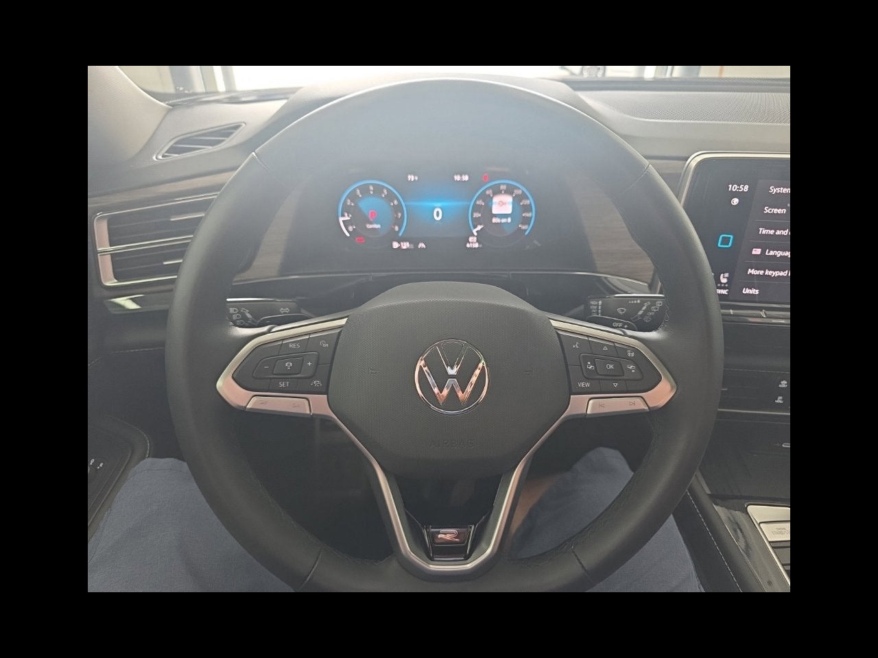 2026 Volkswagen Atlas SEL Premium R-Line