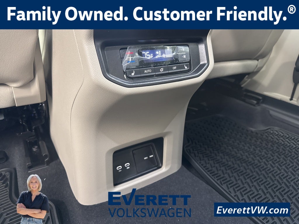 2026 Volkswagen Atlas 2.0T SEL Premium R-Line