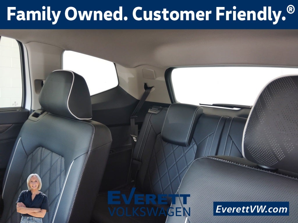 2026 Volkswagen Atlas 2.0T SEL Premium R-Line