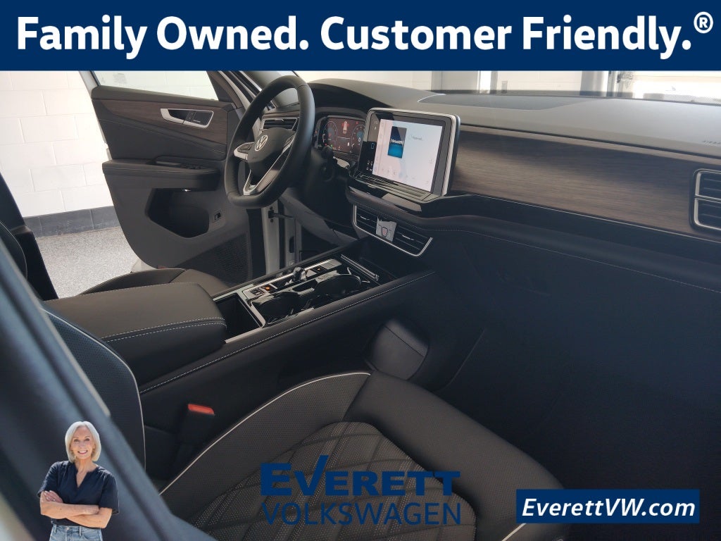 2026 Volkswagen Atlas 2.0T SEL Premium R-Line