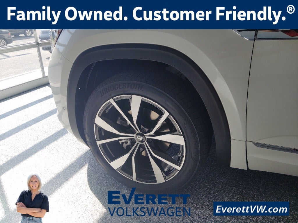 2026 Volkswagen Atlas 2.0T SEL Premium R-Line