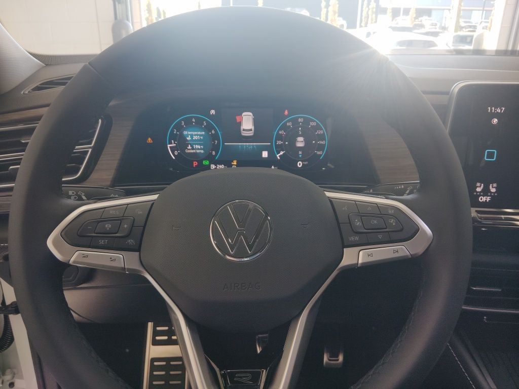 2026 Volkswagen Atlas 2.0T SEL Premium R-Line