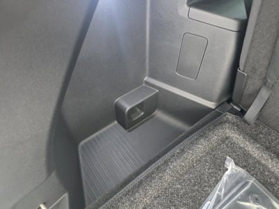 2027 Volkswagen Atlas SE w/Technology