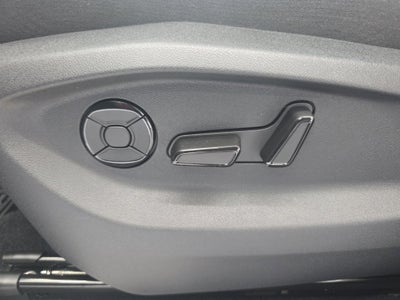2027 Volkswagen Atlas SE w/Technology