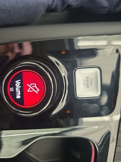 2027 Volkswagen Atlas SE w/Technology