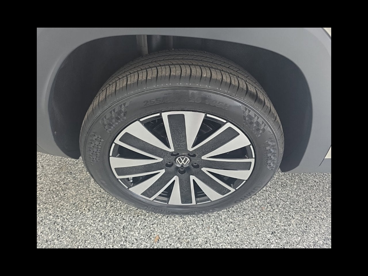 2027 Volkswagen Atlas SE w/Technology