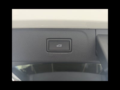 2027 Volkswagen Atlas SE w/Technology