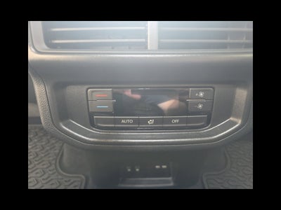 2027 Volkswagen Atlas SE w/Technology