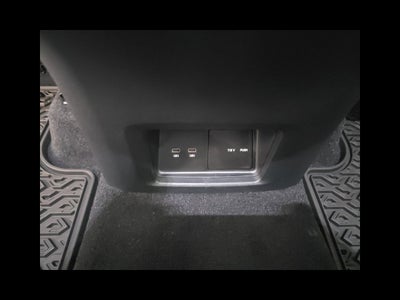2027 Volkswagen Atlas SE w/Technology