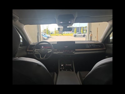 2027 Volkswagen Atlas SE w/Technology
