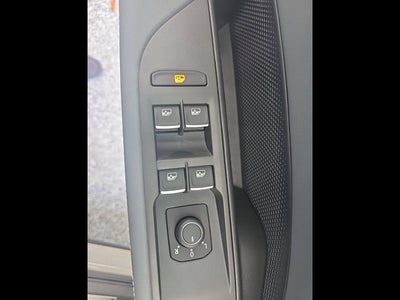 2027 Volkswagen Atlas SE w/Technology