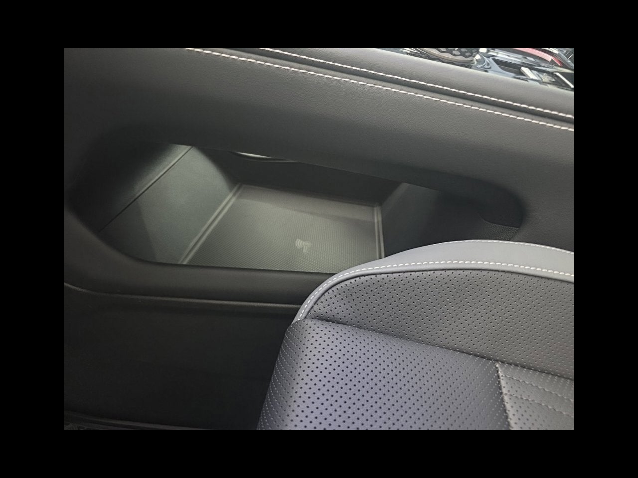 2027 Volkswagen Atlas SE w/Technology