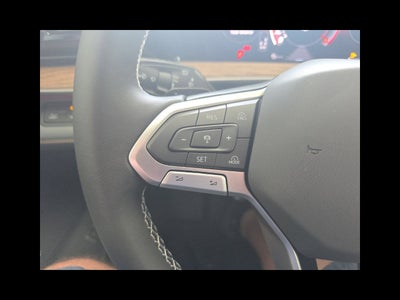 2027 Volkswagen Atlas SE w/Technology