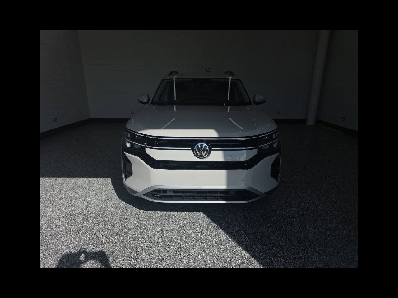 2027 Volkswagen Atlas SE w/Technology