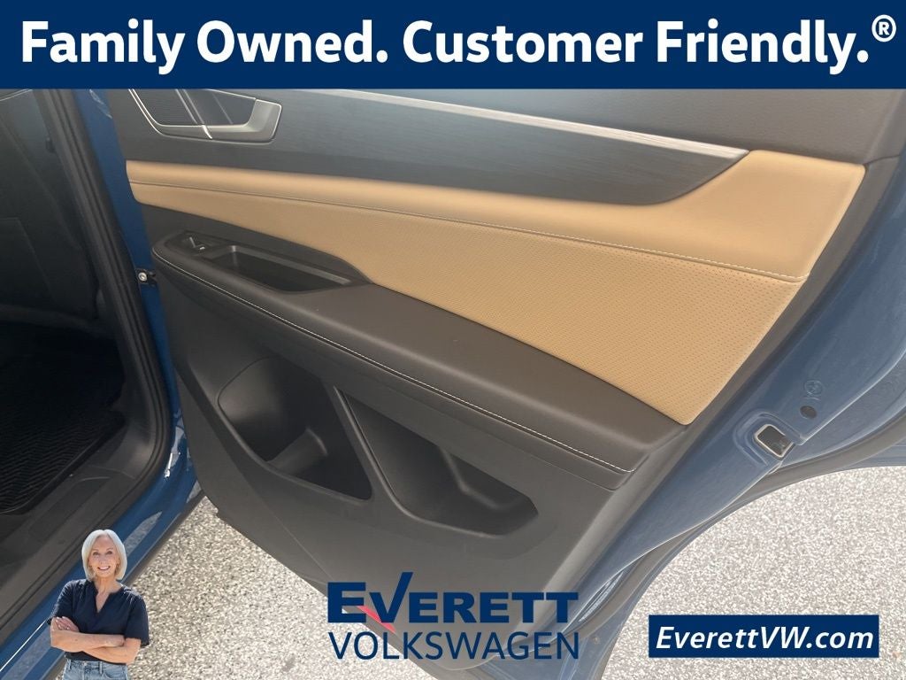 2025 Volkswagen Atlas Cross Sport 2.0T SE w/Technology