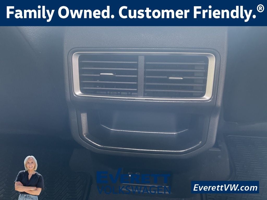 2025 Volkswagen Atlas Cross Sport 2.0T SE w/Technology