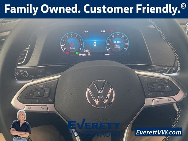 2025 Volkswagen Atlas Cross Sport 2.0T SE w/Technology