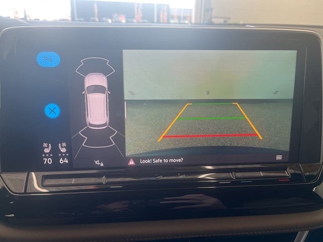 2025 Volkswagen Atlas Cross Sport 2.0T SE w/Technology