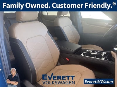 2025 Volkswagen Atlas Cross Sport 2.0T SE w/Technology