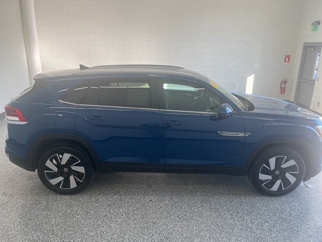 2025 Volkswagen Atlas Cross Sport 2.0T SE w/Technology