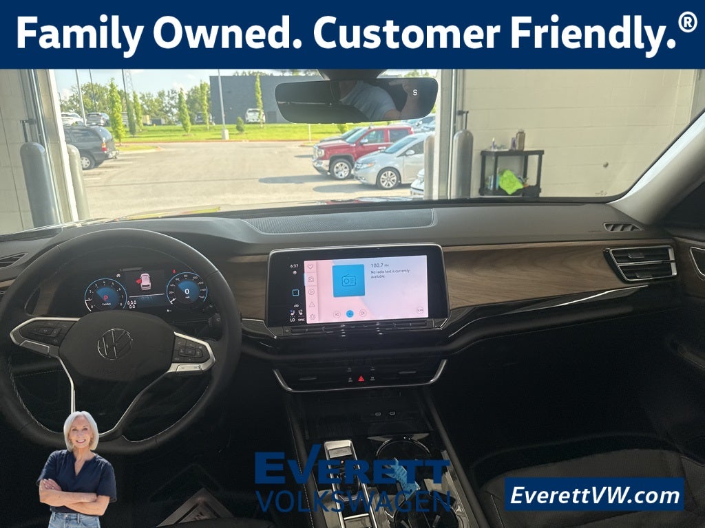 2026 Volkswagen Atlas 2.0T SE w/ Technology