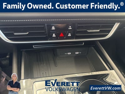 2026 Volkswagen Atlas 2.0T SE w/ Technology