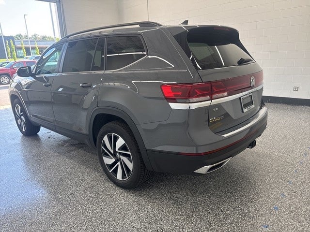 2026 Volkswagen Atlas 2.0T SE w/ Technology