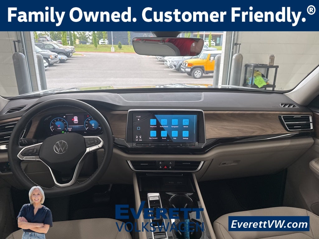2026 Volkswagen Atlas 2.0T SE w/ Technology