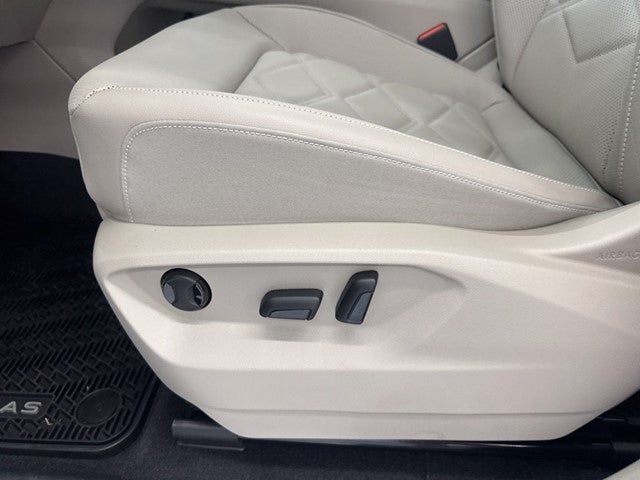 2026 Volkswagen Atlas 2.0T SE w/ Technology