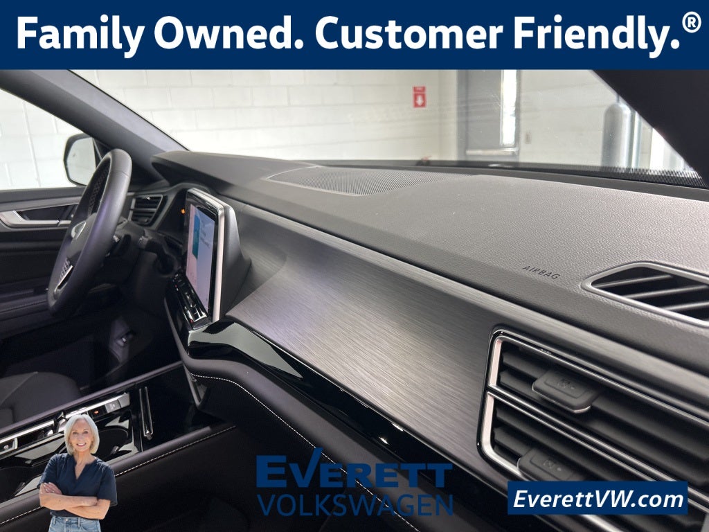 2026 Volkswagen Atlas Cross Sport 2.0T SE W/TECHNOLOGY