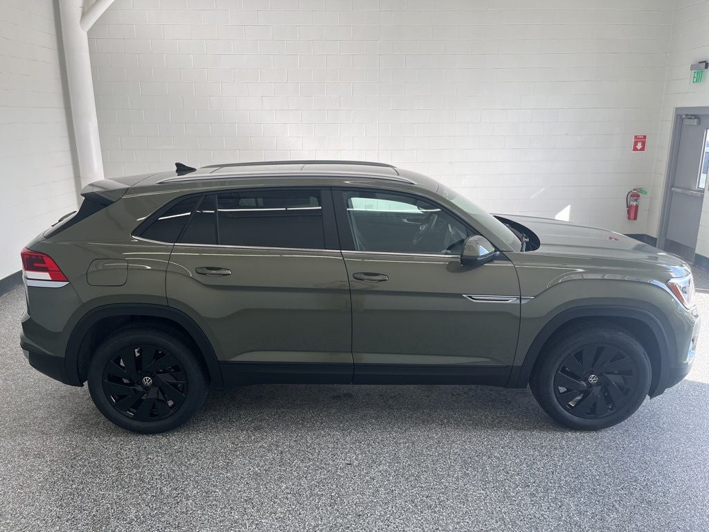 2026 Volkswagen Atlas Cross Sport 2.0T SE w/Technology