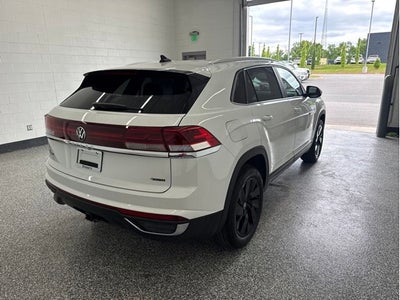 2026 Volkswagen Atlas Cross Sport 2.0T SE w/Technology