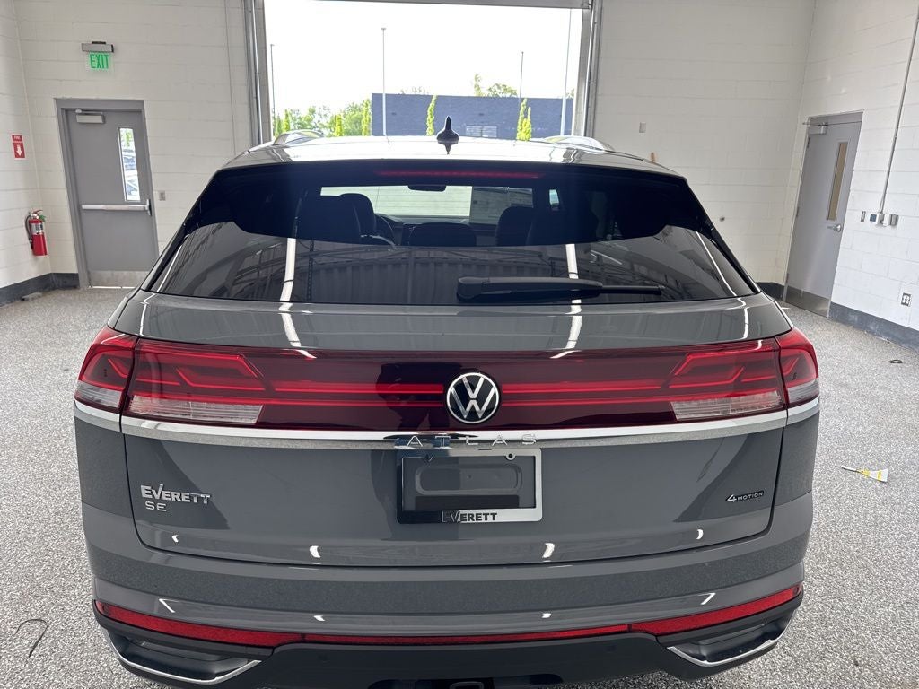 2026 Volkswagen Atlas Cross Sport 2.0T SE w/Technology