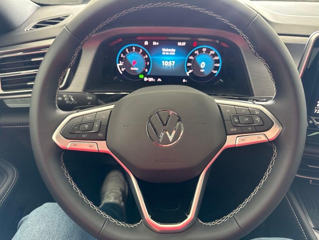 2026 Volkswagen Atlas Cross Sport 2.0T SE w/Technology