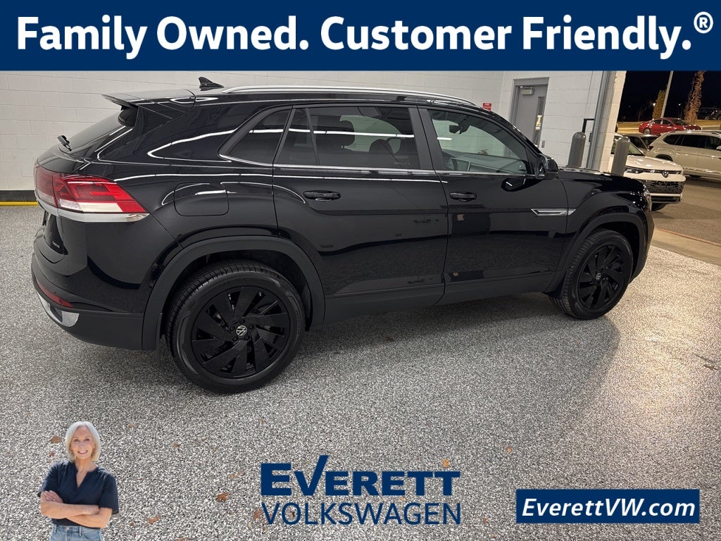 2026 Volkswagen Atlas Cross Sport 2.0T SE w/Technology