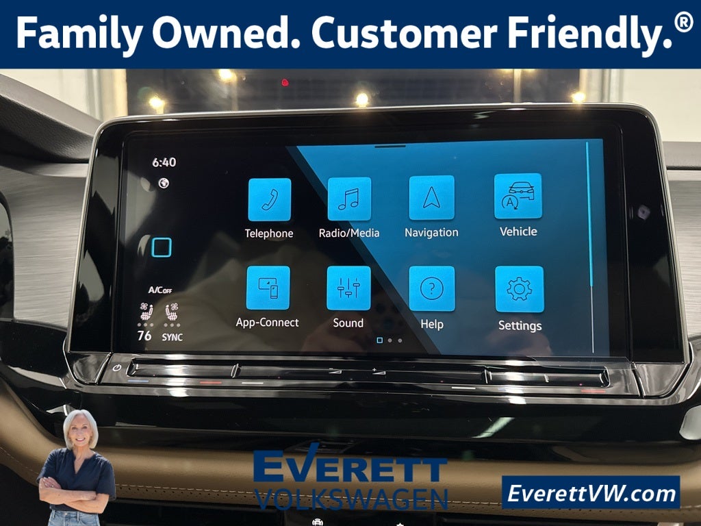 2026 Volkswagen Atlas Cross Sport 2.0T SE w/Technology