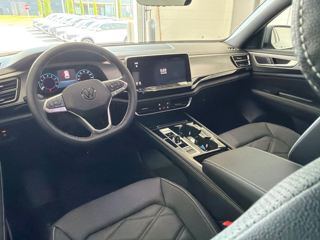 2026 Volkswagen Atlas Cross Sport 2.0T SE w/Technology