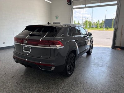 2026 Volkswagen Atlas Cross Sport 2.0T SE w/Technology