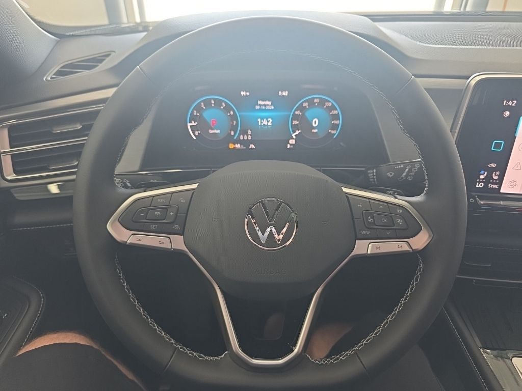 2026 Volkswagen Atlas Cross Sport SE w/Technology