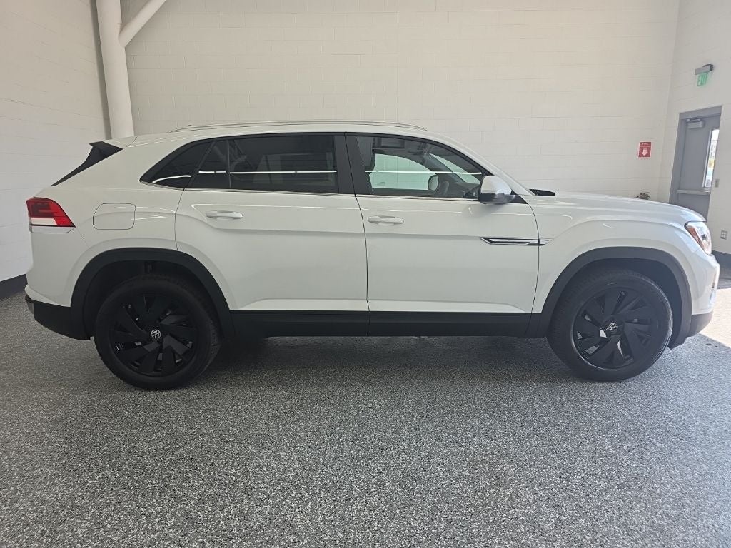 2026 Volkswagen Atlas Cross Sport SE w/Technology