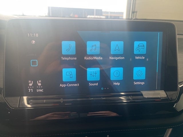 2026 Volkswagen Atlas Cross Sport 2.0T SE W/TECHNOLOGY